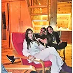 Alojamento de Turismo Selvagem In The Forest Kalavryta