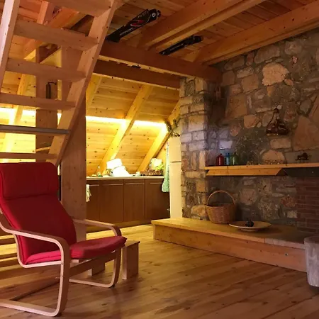 In The Forest Gerendaház Kalávrita