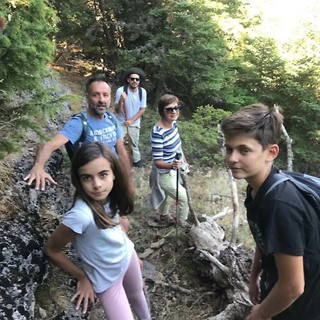 Деревянный коттедж In The Forest Калаврита