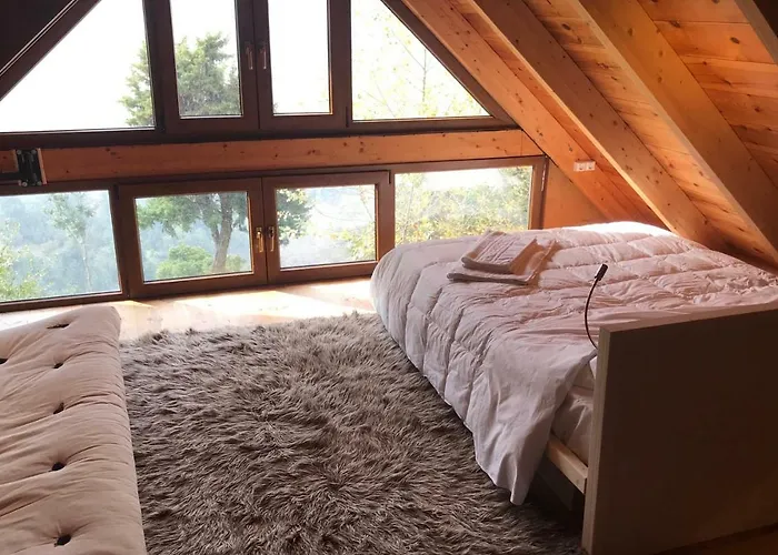 Hytte In The Forest Kalavryta